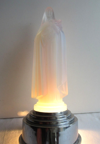 Statue cristal opalescent