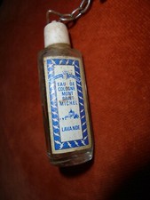 Porte-clés key ring Flacon parfum Vide perfum Eau cologne Mont ST Michel Lavande