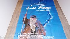 LA TRACE !  affiche cinema  , bd dessin gir moebius :  titre blanc 