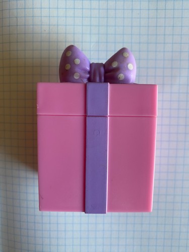 Boite cadeau present - cadeau,
