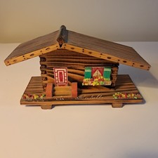 Chalet en bois vintage boite à bijoux ou cigarettes