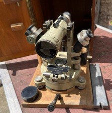 Tachéomètre autoréducteur en métal COLLECTOR Avec Optic CHASSELON  RÉF 401