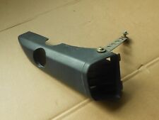 écope sous réservoir droit