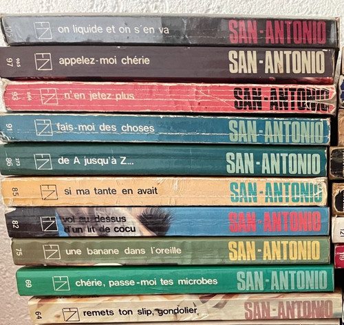 Lot livres san antonio - 10,