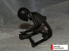 Japanese Meiji Bronze skeleton holding fan Okimono -bronze squelette & eventail