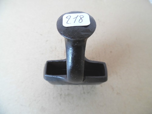 Old tool outil - old, /