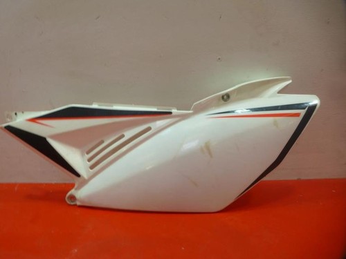 Demi flanc selle - flanc, de