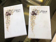 Beau Lot de 2 Plaques Porte Menu Porcelaine Biscuit Collection MENU Table