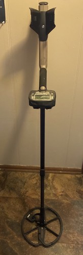 Minelab safari metal detector - safari,