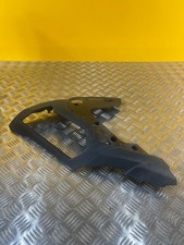 cache lateral droit interieur