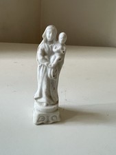 Petite Vierge à l’enfant miniature en biscuit XIX