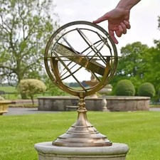 Ancien cadran solaire sphère