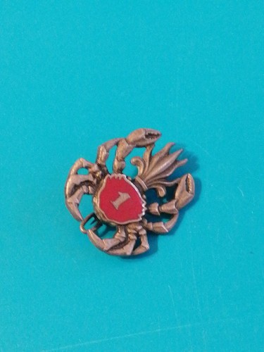 Insigne militaire pucelle - °,