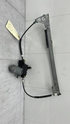 Moteur leve vitre avant droit