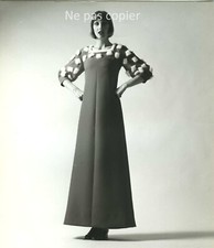 MODE COURREGES 1973 mannequin