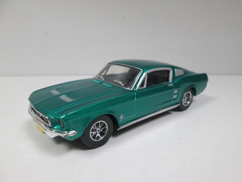 Ford mustang fast - fast, vert