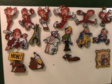 Lot de 16 pin's spirou en