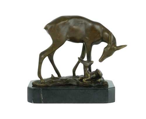 Sculpture cerf avec un - sculpture, d'un
