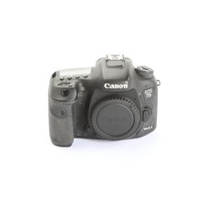 Canon EOS 7D Mark II + 19 k