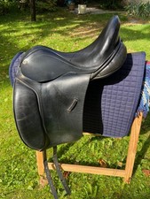 Selle de dressage Cliff  BARNSBY cuir 17"