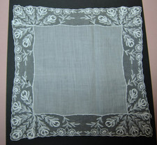 Mouchoir ancien linon et tulle brodé