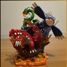 "Statue Pokémon Rayquaza