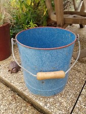 ANCIEN POT DE CHAMBRE ÉMAILLÉ BLEU LISERET ROUGE 