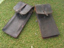 paire porte chargeur en cuir gendarmerie   vintage  annees  60/70   (u ls3 )