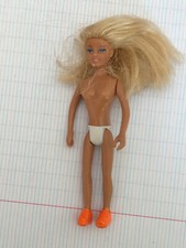 POUPEE RESSEMBLANT AUX FASHION POLLY POCKET