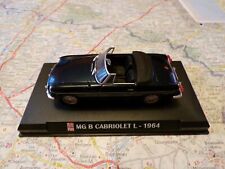 MGB Cabriolet L 1964 IXO pour Auto Plus 1/43 sur socle