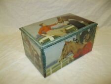 Retro Ancienne BOÎTE MÉTALLIQUE COFFRE AVEC SA CLÉ DÉCOR ÉQUITATION Metal Box