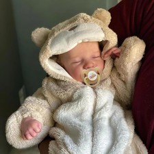BABESIDE Réaliste Reborn