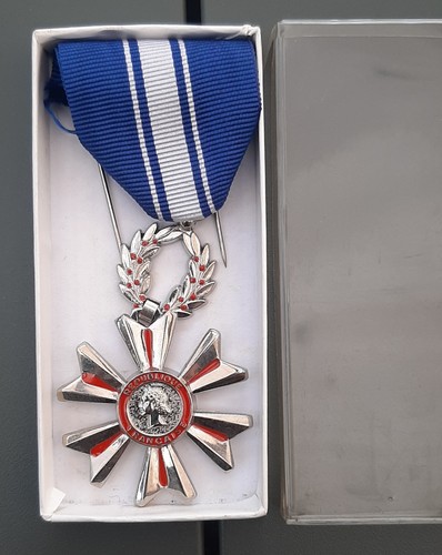 Médaille etoile chevalier - médaille,