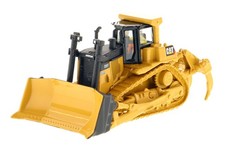 DIECAST MASTERS, Bulldozer CATERPILLAR D9T avec conducteur et boite métal, éc...