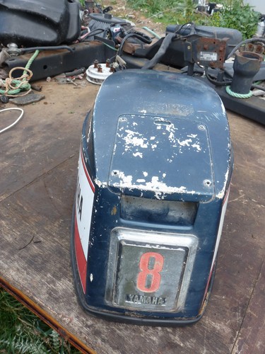 Capot moteur 8cv yamaha 2t - capot,