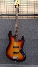 Guitare basse électrique