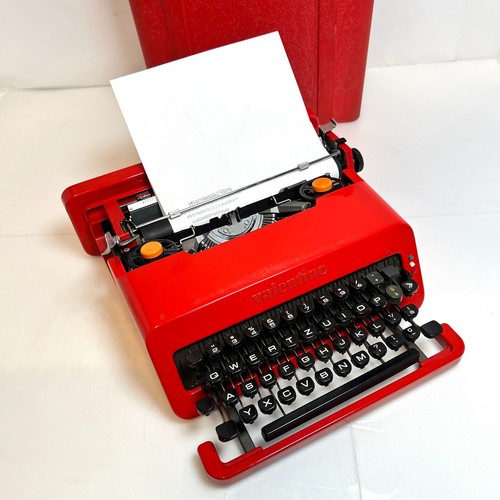 Machine écrire olivetti - à,