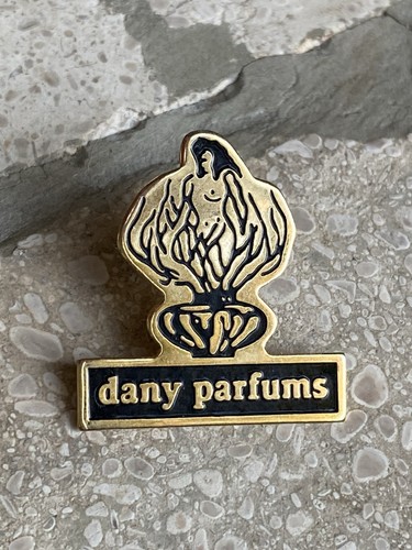 Pin dany parfums - pin’s,