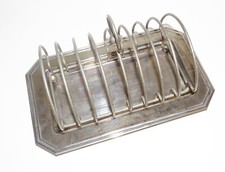 PORTE-TOASTS POUR 8 TRANCHES EN METAL ARGENTE AVEC PLATEAU 19cm