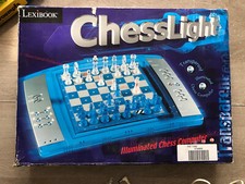 Jeu electronique echecs Lexibook Chesslight illuminated computer lumineux