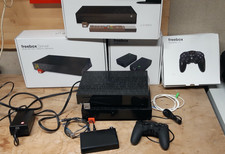 FREEBOX PLAYER V6 REVOLUTION  LECTEUR BLU-RAY + SERVEUR FREE MODEM + FREEPLUG...