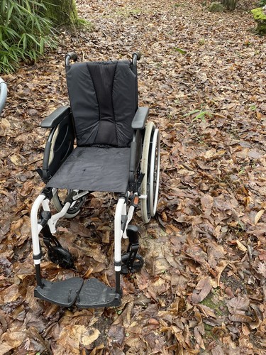 Fauteuil roulant pliable - fauteuil,