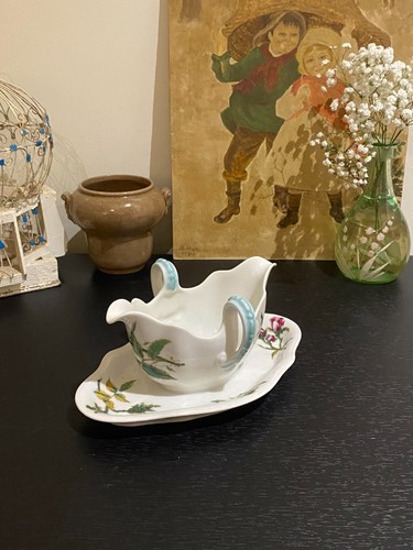 Ancienne saucière porcelaine