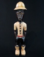 Art Africain Tribal - Statue "Colon" Baoulé Baule au Chapeau Colonial - 35 Cms