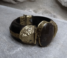 Bracelet jonc ethnique vintage corne de buffle + cabochon ovale en agate 40x25mm