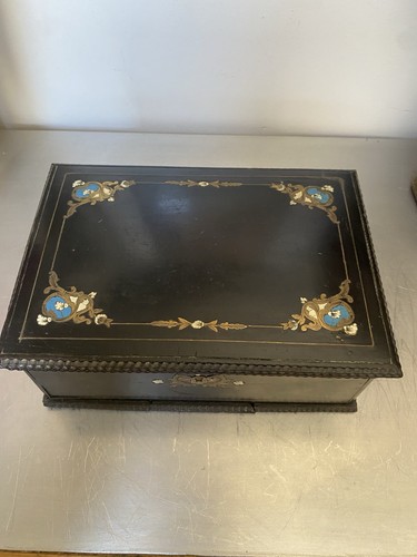 Ancienne boîte coffret - /, bois
