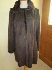 manteau è capuche taille 44 fausse fourrure Comme du vrai