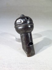 ANCIEN GROS SIFFLET APPEAU EN