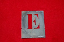 POCHOIR lettre métal E / Garage / école/ mécanicien / Loft / Atelier / 
