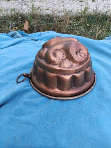 Ancien moule gâteau - ancien, en